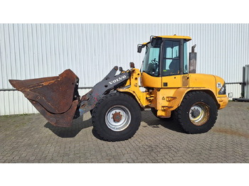Nakladač VOLVO L40B