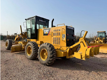 Grejdr CATERPILLAR 120H: obrázek 5