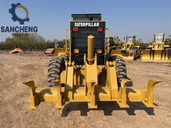 Grejdr CATERPILLAR 140H: obrázek 4
