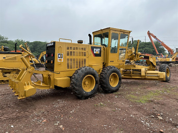 Grejdr CATERPILLAR 140K