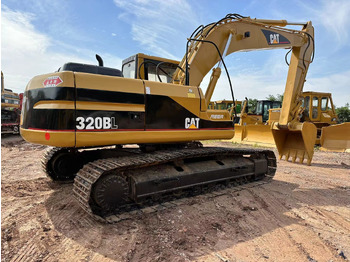 Pásové rýpadlo CATERPILLAR 320B