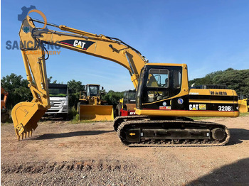 Pásové rýpadlo CATERPILLAR 320B