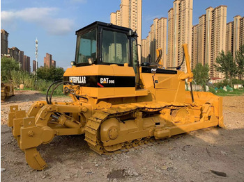 Buldozer CATERPILLAR D6G: obrázek 2