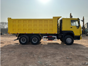 Sklápěč pro dopravu silážu SINOTRUK Howo Dump truck 371: obrázek 4