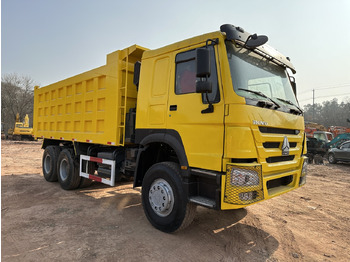 Sklápěč pro dopravu silážu SINOTRUK Howo Dump truck 371: obrázek 2