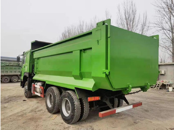 Sklápěč pro dopravu silážu SINOTRUK Howo Dump truck 371: obrázek 4