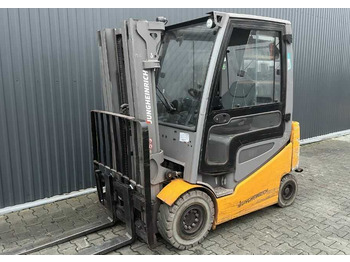 Elektrický vysokozdvižný vozík JUNGHEINRICH EFG 425