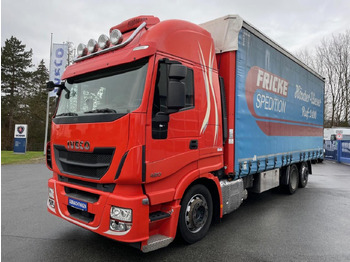 Plachtový nákladní auto IVECO Stralis