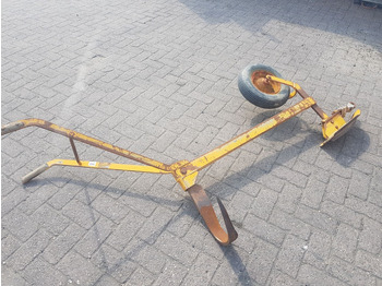 Stroj na obdělávání půdy