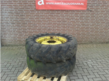 Pneumatiky a ráfky PIRELLI