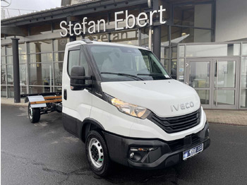 Dodávka skřín IVECO Daily 35s14