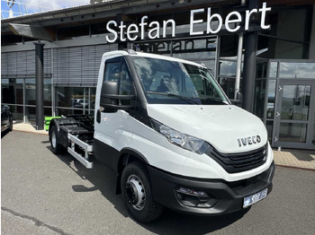 Hákový nosič kontejnerů IVECO Daily 70c18