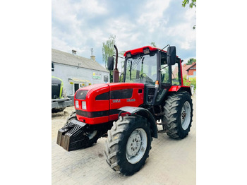 Traktor BELARUS