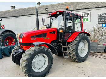 Traktor BELARUS