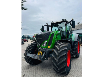 Traktor FENDT 828 Vario