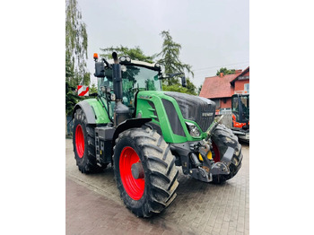 Traktor FENDT 828 Vario