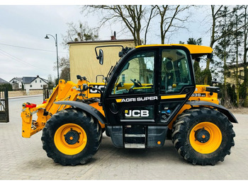 Teleskopický manipulátor JCB