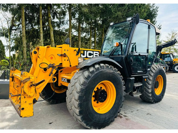 Teleskopický manipulátor JCB