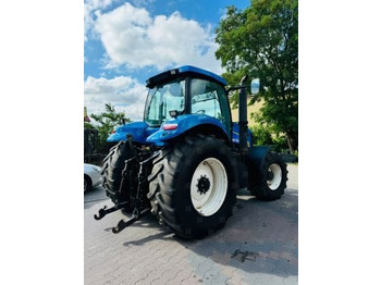 Nový Traktor New Holland T8020: obrázek 5