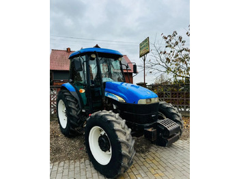 Traktor NEW HOLLAND TD5