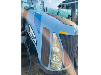 Traktor NEW HOLLAND