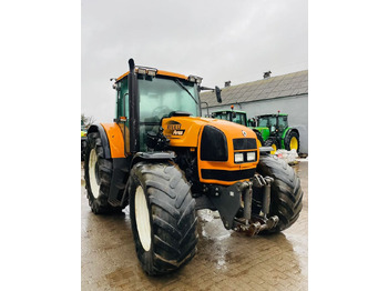 Traktor RENAULT Ares