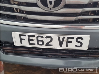 Pick-up TOYOTA Hilux