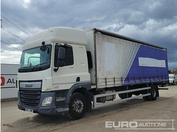 Plachtový nákladní auto DAF CF