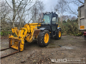 Teleskopický manipulátor JCB