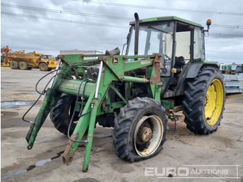 Traktor JOHN DEERE
