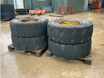 Pneumatiky Solid Wall Tyre & Rim (4 of): obrázek 3
