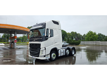 Tahač VOLVO FH13 500