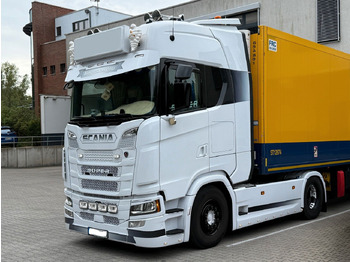 Tahač SCANIA S