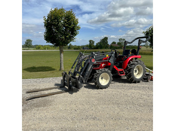Komunální traktor Branson 3100H: obrázek 3