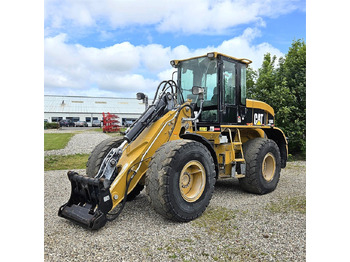 Kolový nakladač CATERPILLAR 930G