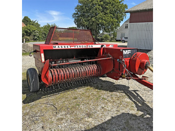 Stroj na sklizeň pícnin MASSEY FERGUSON