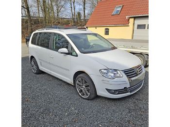 Osobní auto VOLKSWAGEN