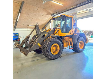 Kolový nakladač VOLVO L90H