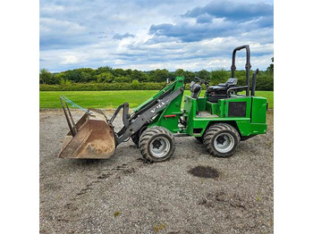 Kolový nakladač VOLVO