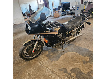 Motocykl YAMAHA