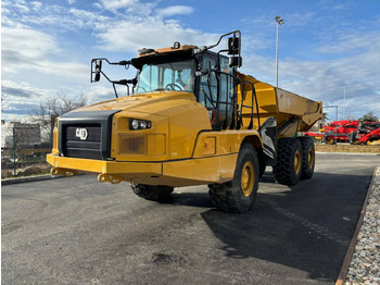 Kloubový sklápěč CATERPILLAR 730