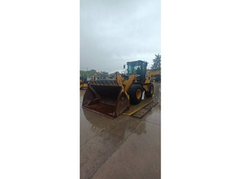 Kolový nakladač CATERPILLAR 930M