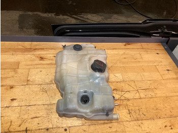 Motor a díly SCANIA