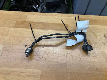 Motor a díly SCANIA