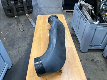 Motor a díly SCANIA