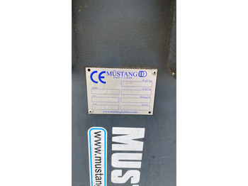 Hydraulické kladivo pro Stavební technika Mustang SB 200: obrázek 5 Hydraulické kladivo pro Stavební technika Mustang SB 200: obrázek 5