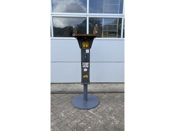 Hydraulické kladivo pro Stavební technika Mustang SB 200: obrázek 4 Hydraulické kladivo pro Stavební technika Mustang SB 200: obrázek 4