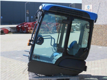 Kabina pro Zemědělská technika New Holland TK: obrázek 3