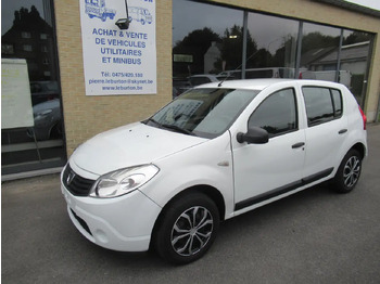 Osobní auto DACIA