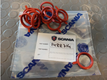 Motor a díly SCANIA